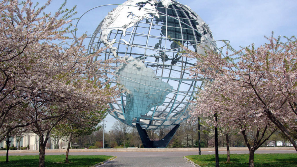 Quuens Nyc Globe Sculpture